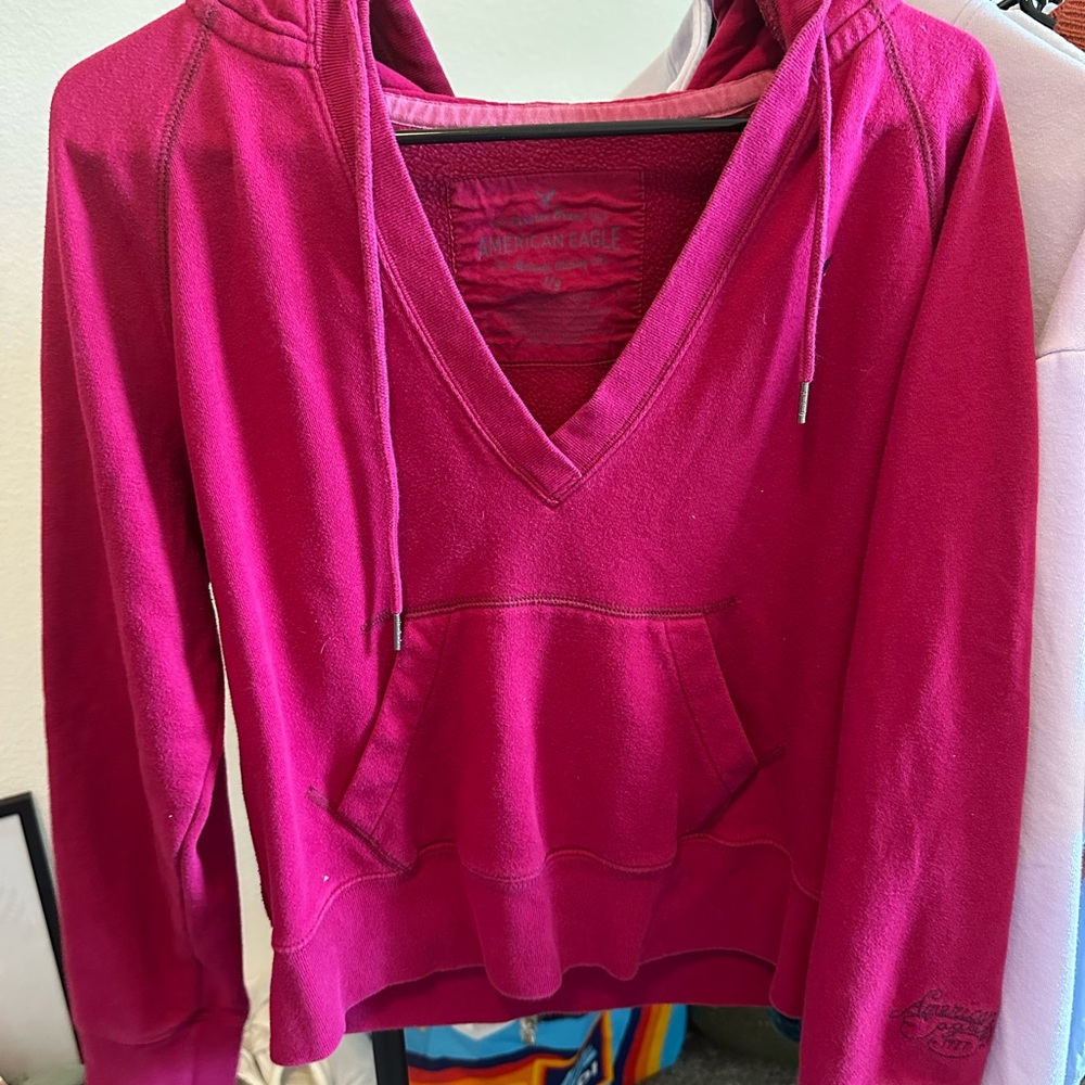 American Eagle Outfitters Fuchsia V-Neck Hoodie